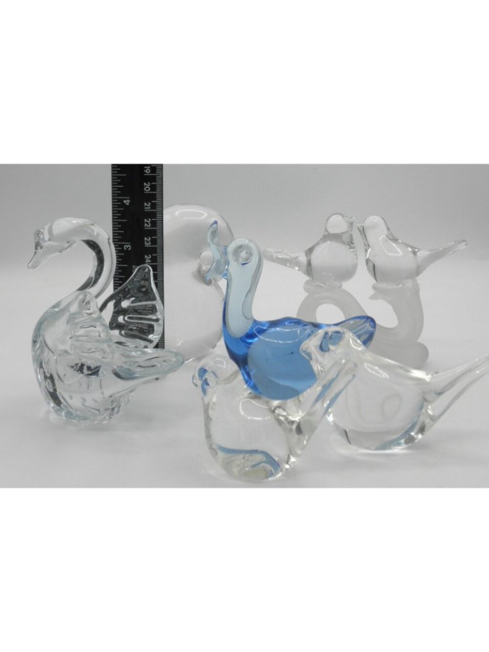 Vintage Art Glass Bird Lovers Lot of 6 Bird Duck Swan Chick Figurine Paperweight - Picture 5 of 10